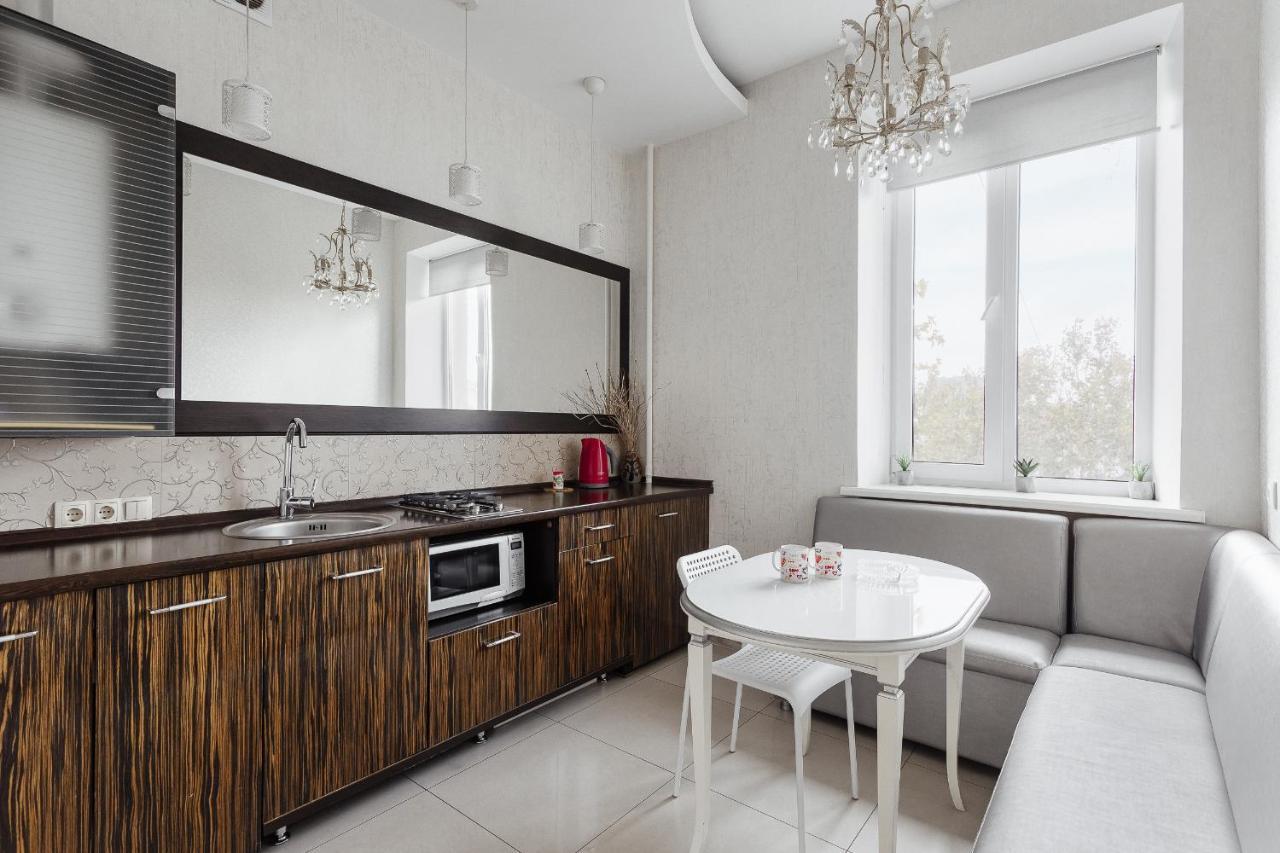 2 Bedroom On Deribasovskaya Str. Odessa Extérieur photo